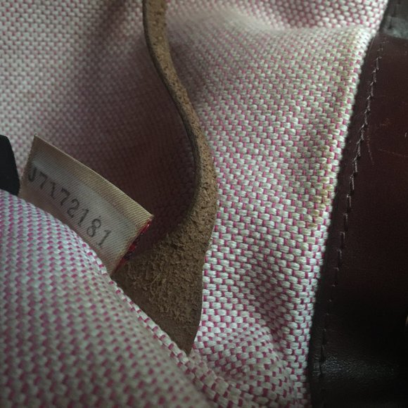 Dooney & Bourke drawstring bag - Picture 2 of 11